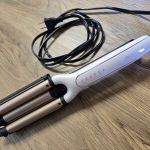 Revlon Gold and White Hair Styler